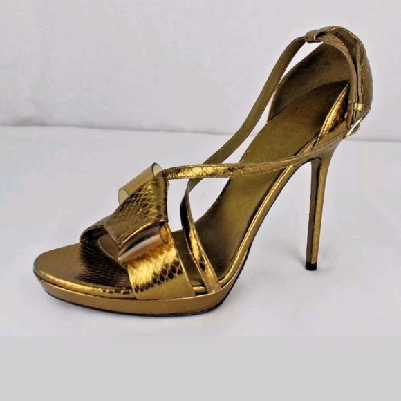 Burberry Bronze Bow Heels - Picture 7 of 8